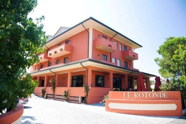 Hotel Le Rotonde Massaciuccoli Eksteriør bilde