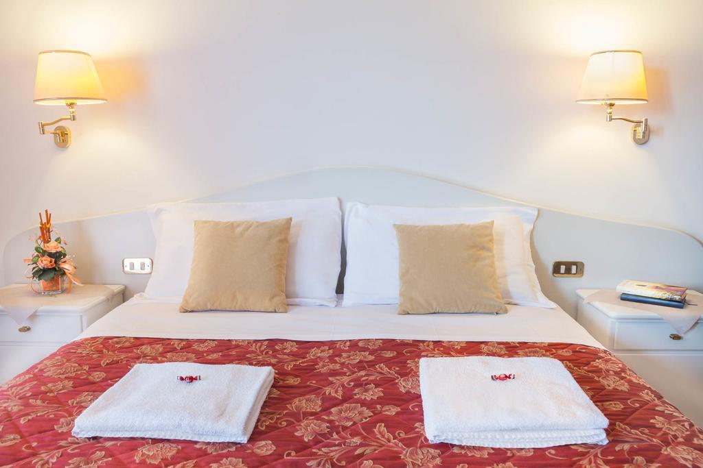 Hotel Le Rotonde Massaciuccoli Eksteriør bilde