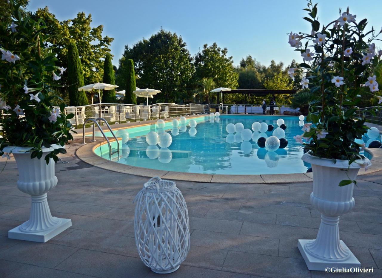 Hotel Le Rotonde Massaciuccoli Eksteriør bilde